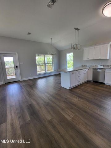 5005 Nebraska Street, Bay Saint Louis, MS 39520