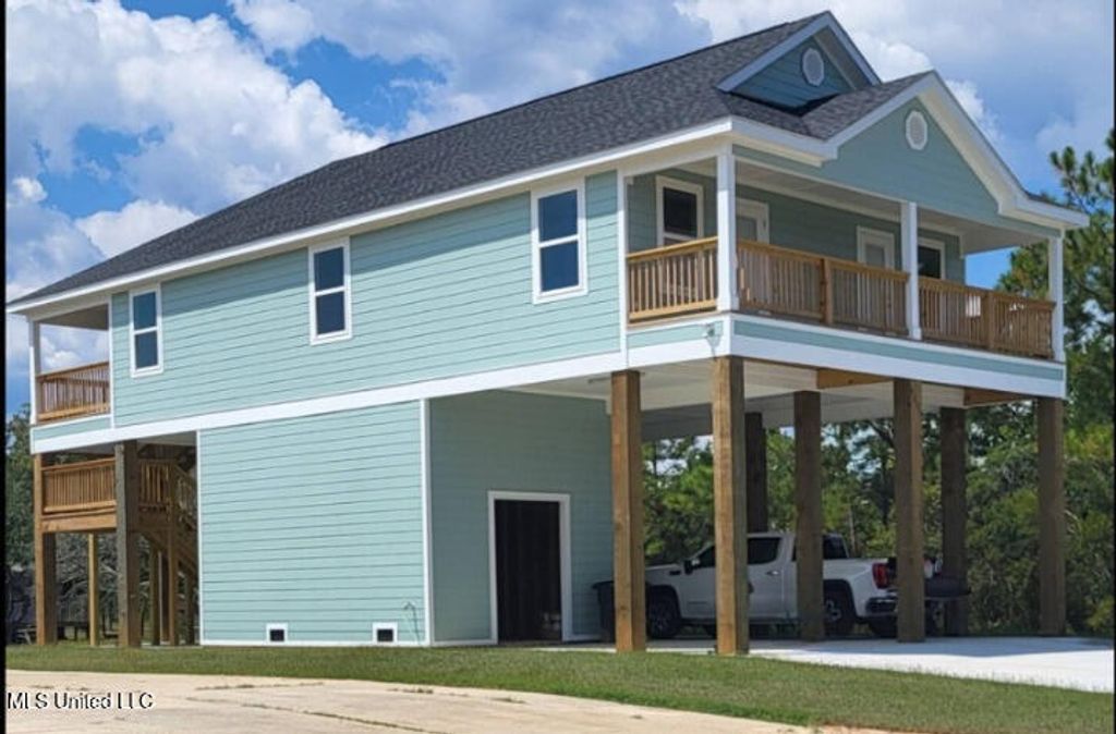 5005 Nebraska Street, Bay Saint Louis, MS 39520