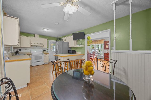 232 Diane Drive, Jacksonville, NC 28540
