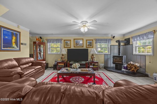 232 Diane Drive, Jacksonville, NC 28540