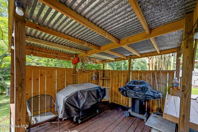 232 Diane Drive, Jacksonville, NC 28540