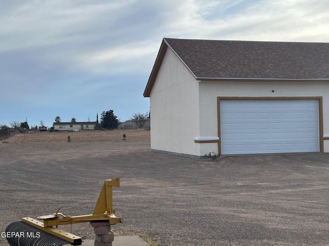 313 PASEO REAL Drive, Chaparral, NM 88081