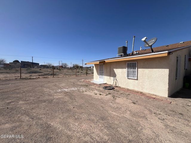 313 PASEO REAL Drive, Chaparral, NM 88081