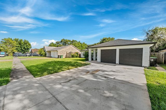 12723 Club Lane, Houston, TX 77099