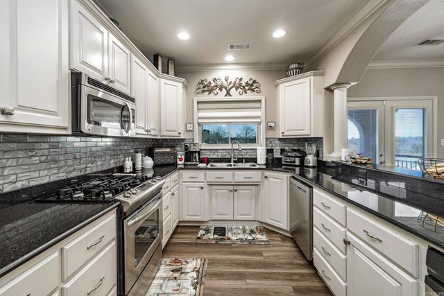 518 Amity Rd Apt M5, Hot Springs, AR 71913