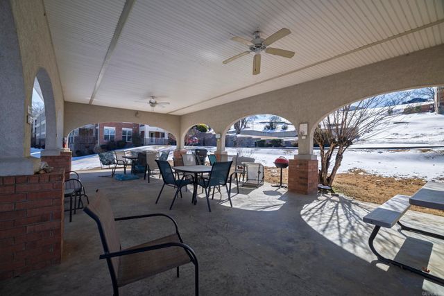 518 Amity Rd Apt M5, Hot Springs, AR 71913