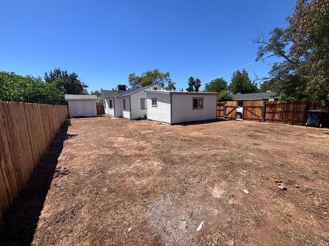 3844 Haywood St, Sacramento, CA 95838