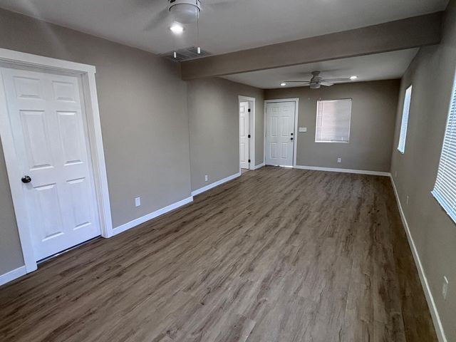 3844 Haywood St, Sacramento, CA 95838