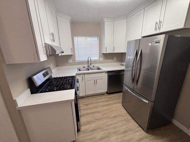 3844 Haywood St, Sacramento, CA 95838
