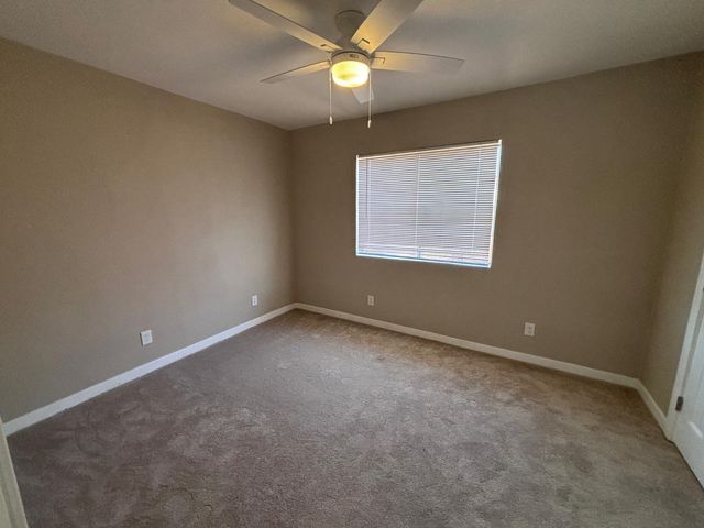 3844 Haywood St, Sacramento, CA 95838
