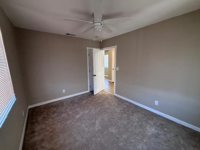 3844 Haywood St, Sacramento, CA 95838