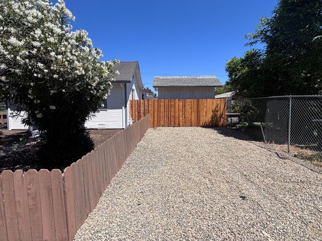 3844 Haywood St, Sacramento, CA 95838