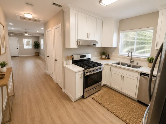 3844 Haywood St, Sacramento, CA 95838