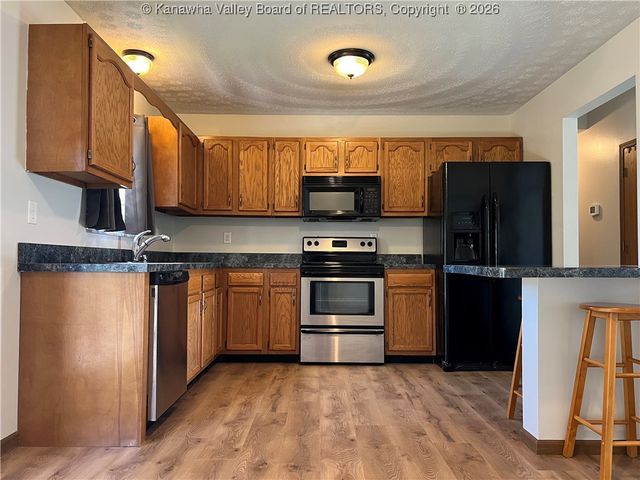 113 Hampton Lane, Hurricane, WV 25526