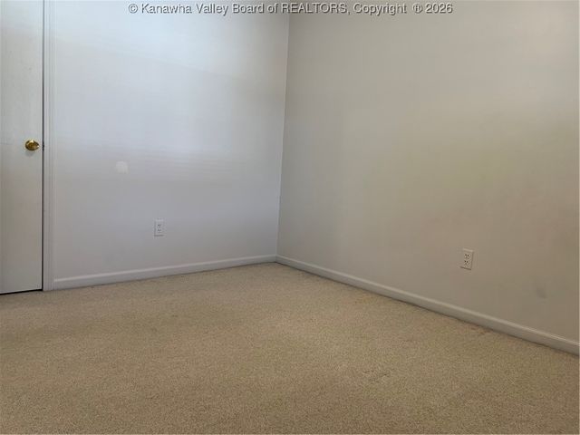 113 Hampton Lane, Hurricane, WV 25526