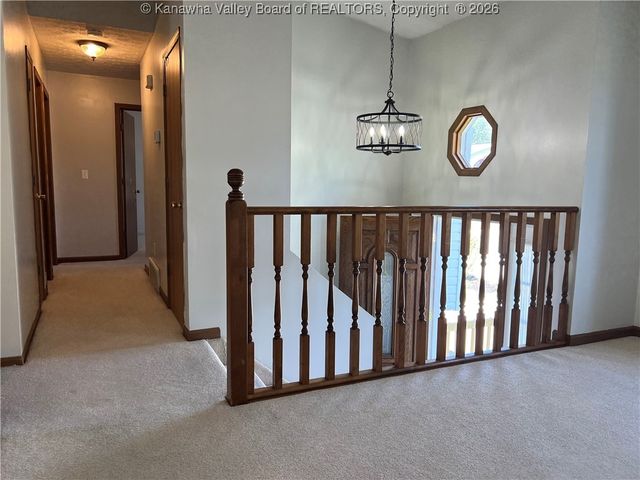 113 Hampton Lane, Hurricane, WV 25526