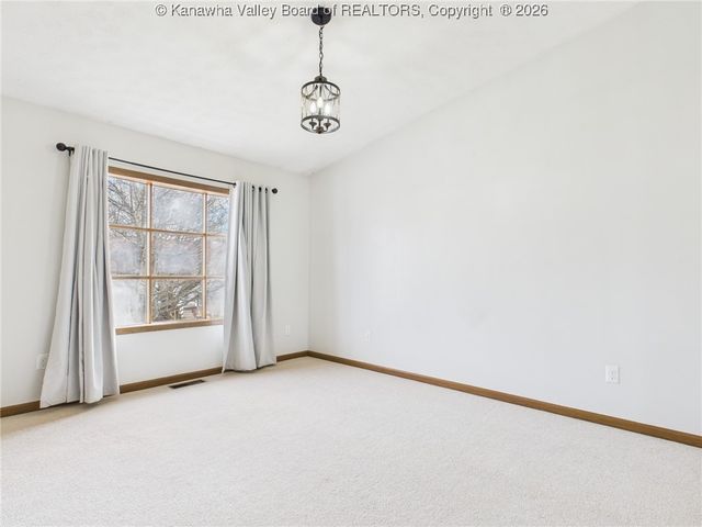 113 Hampton Lane, Hurricane, WV 25526