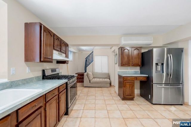 703 Stewart Street, Ridgefield, NJ 07657