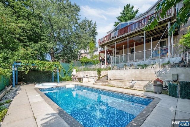 703 Stewart Street, Ridgefield, NJ 07657