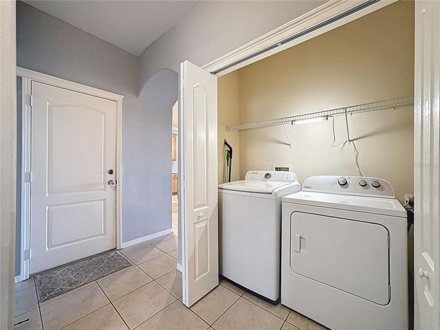 7520 SURREY PINES DRIVE, Apollo Beach, FL 33572