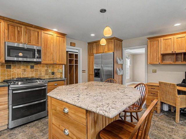 172 Deforest Road, Burlington, VT 05401
