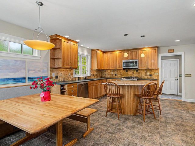 172 Deforest Road, Burlington, VT 05401