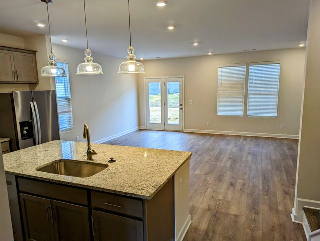 534 Medwyk Dr, Lebanon, TN 37090