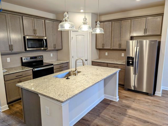 534 Medwyk Dr, Lebanon, TN 37090