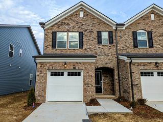 534 Medwyk Dr, Lebanon, TN 37090