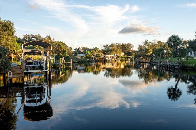 5402 60TH STREET E, Bradenton, FL 34203