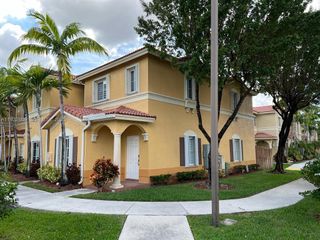 8330 NW 107th Pl 7-21, Doral, FL 33178
