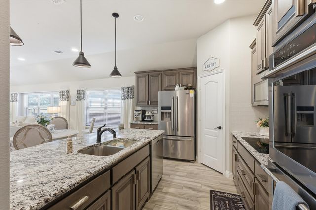 1702 De Berry Lane, Princeton, TX 75407