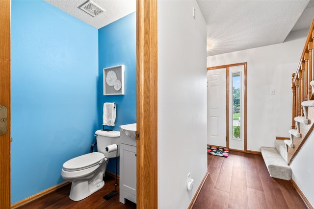 1540 S 50th Place, West Des Moines, IA 50265
