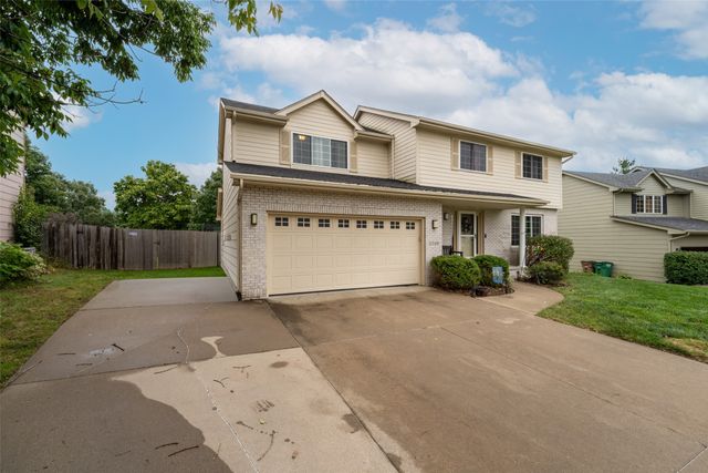 1540 S 50th Place, West Des Moines, IA 50265