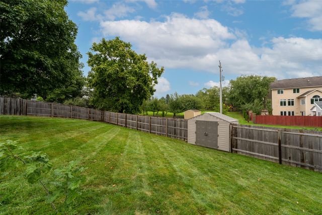 1540 S 50th Place, West Des Moines, IA 50265