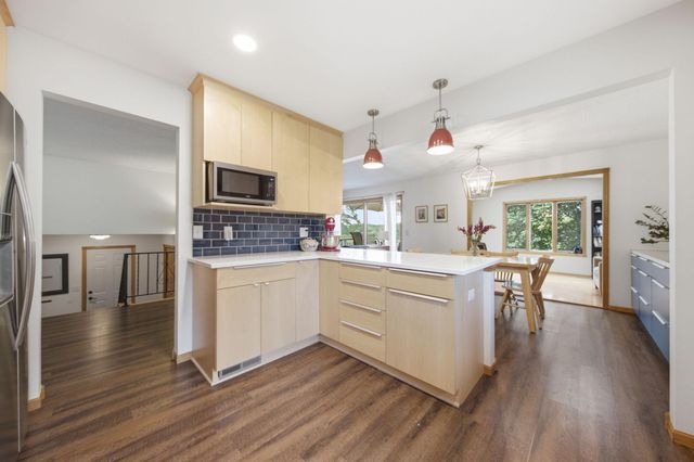 2744 Chisholm Avenue, North Saint Paul, MN 55109
