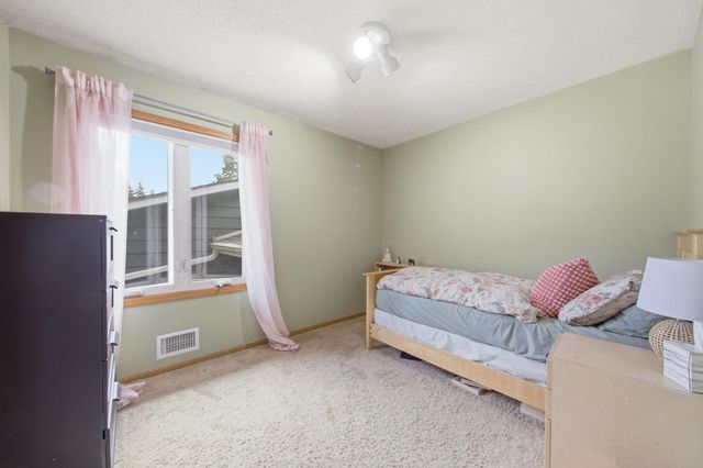 2744 Chisholm Avenue, North Saint Paul, MN 55109
