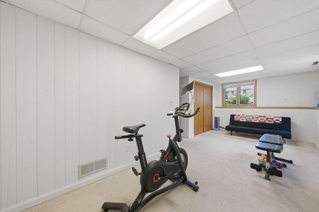 2744 Chisholm Avenue, North Saint Paul, MN 55109