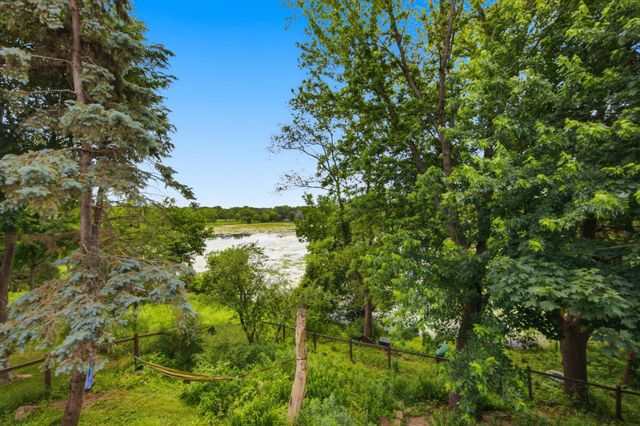 2744 Chisholm Avenue, North Saint Paul, MN 55109