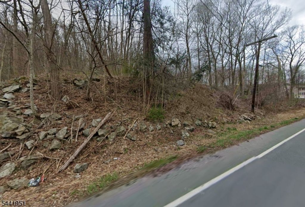 68 Lounsberry Hollow Rd, Vernon Twp., NJ 07461 — exterior