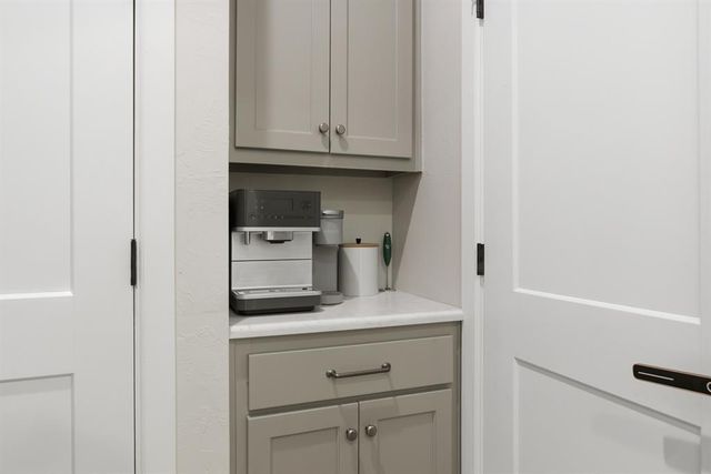 5509 Inverary Drive, Edmond, OK 73025