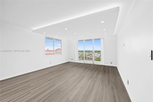 16710 NE 9th Ave 802, North Miami Beach, FL 33162