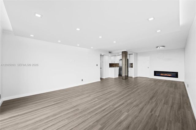 16710 NE 9th Ave 802, North Miami Beach, FL 33162