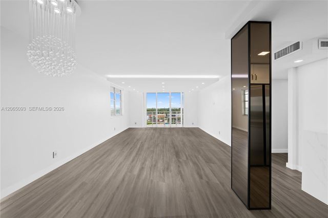 16710 NE 9th Ave 802, North Miami Beach, FL 33162