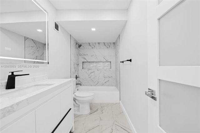 16710 NE 9th Ave 802, North Miami Beach, FL 33162