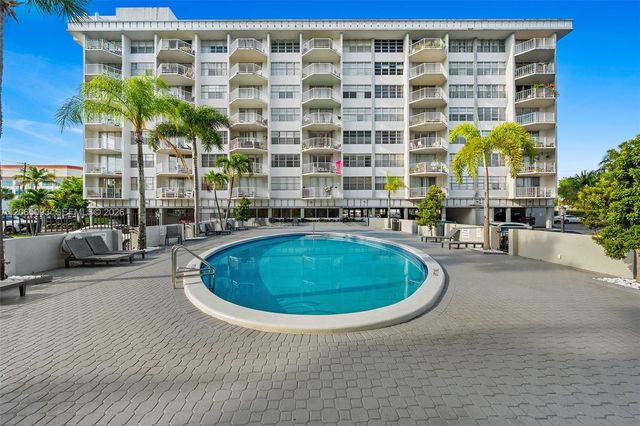 16710 NE 9th Ave 802, North Miami Beach, FL 33162
