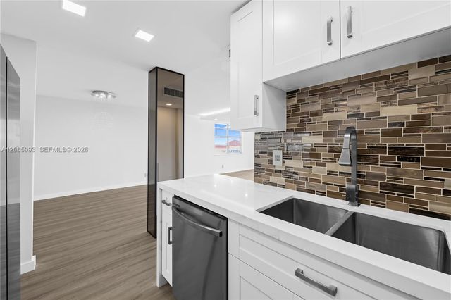 16710 NE 9th Ave 802, North Miami Beach, FL 33162