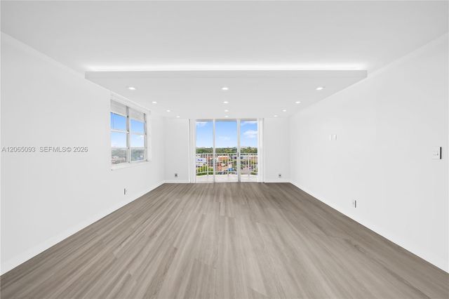16710 NE 9th Ave 802, North Miami Beach, FL 33162