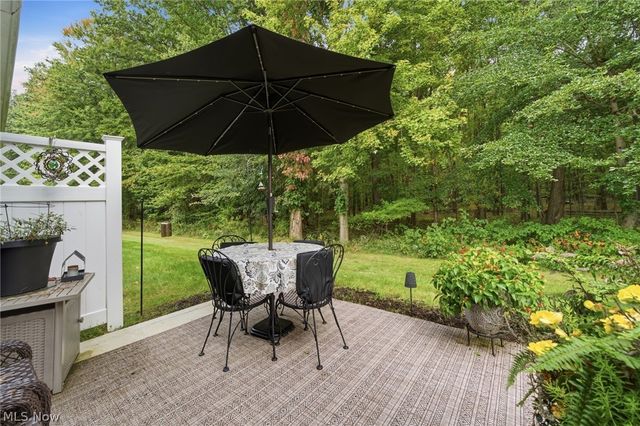 6853 Savannah Drive, North Ridgeville, OH 44039