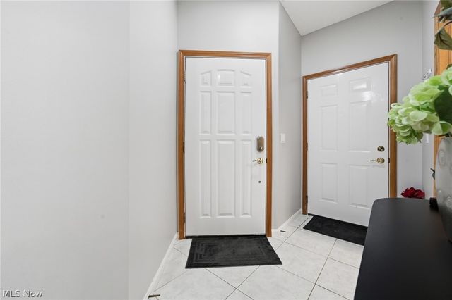 6853 Savannah Drive, North Ridgeville, OH 44039